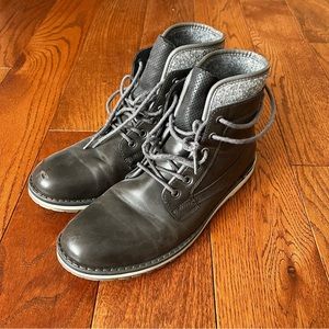 Sonoma Men’s Boots Grey Size 10.5